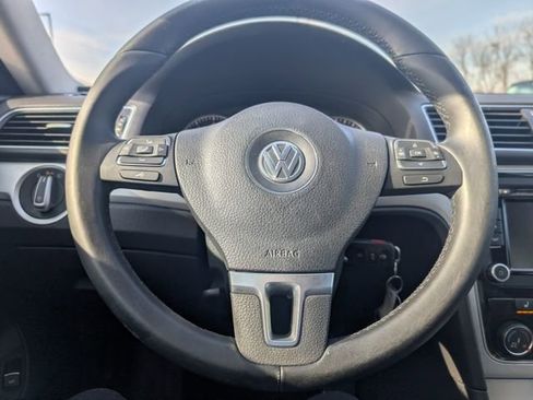 Used 2013 Volkswagen Passat 2.5 SE image 10