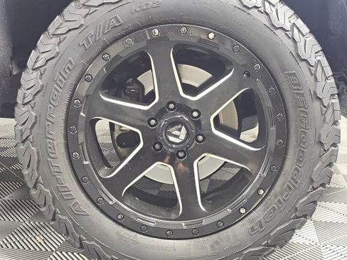 Used 2017 Ford F150 XLT w/ Equipment Group 302A Luxury image 9