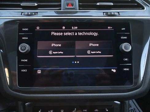 Used 2022 Volkswagen Tiguan SE FWD image 33