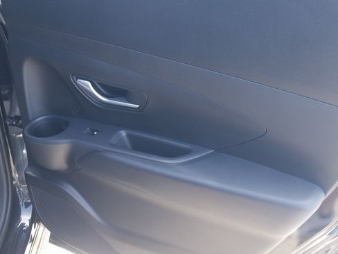 Used 2025 Hyundai Santa Cruz SEL FWD image 13