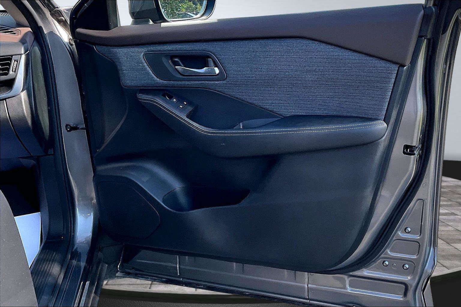 Certified 2023 Nissan Rogue SV AWD/4WD image 23