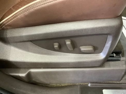 Used 2018 Chevrolet Silverado 1500 High Country w/ High Desert Package image 25