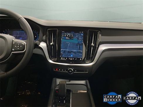 Used 2025 Volvo S60 B5 Core image 14