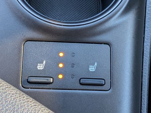 Used 2023 Toyota Camry XSE image 30