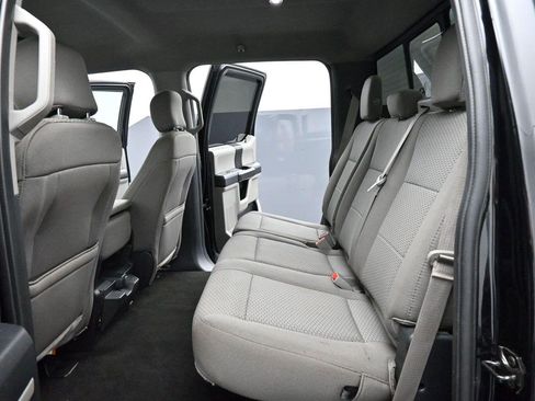 Used 2019 Ford F150 XLT w/ Equipment Group 302A Luxury AWD/4WD image 29