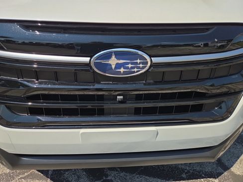 Certified 2025 Subaru Forester Touring AWD/4WD image 6