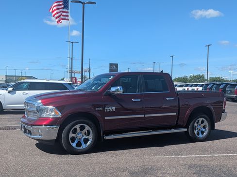 Used 2017 RAM 1500 Laramie w/ Convenience Group AWD/4WD image 1