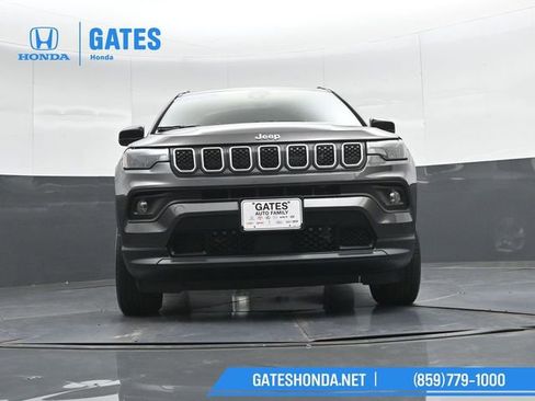 Used 2024 Jeep Compass Latitude AWD/4WD image 35