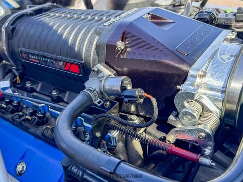 Used 2005 Ford GT image 24