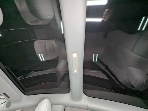 Used 2018 Tesla Model 3 Long Range image 18
