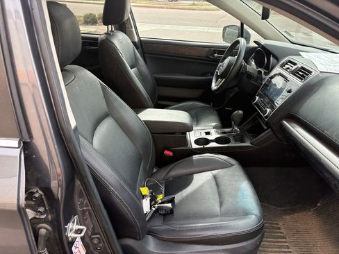 Used 2018 Subaru Outback 2.5i Limited image 28