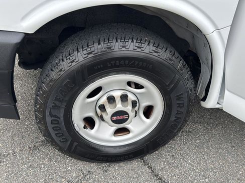 Used 2023 GMC Savana 2500 w/ Driver Convenience Package image 22