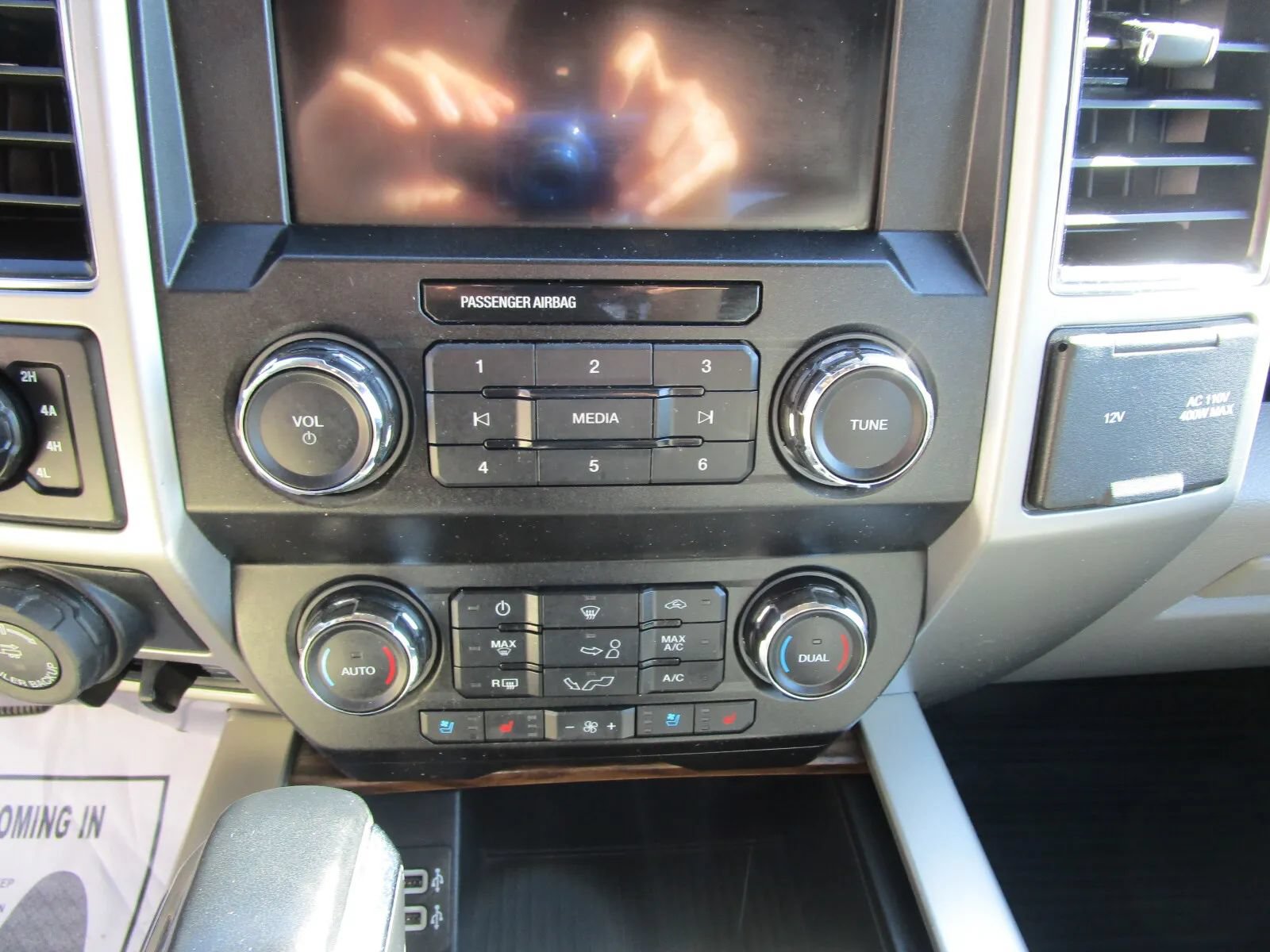 Used 2019 Ford F150 Lariat AWD/4WD image 13