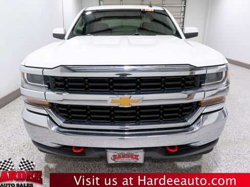 Used 2017 Chevrolet Silverado 1500 LT AWD/4WD image 7