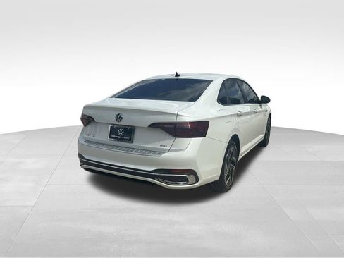 Used 2023 Volkswagen Jetta SEL FWD image 5