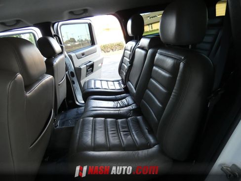 Used 2005 HUMMER H2 w/ Preferred Equipment Group AWD/4WD image 38
