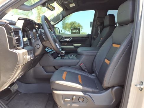 Used 2026 GMC Sierra 1500 AT4 w/ AT4 Premium Package AWD/4WD image 19
