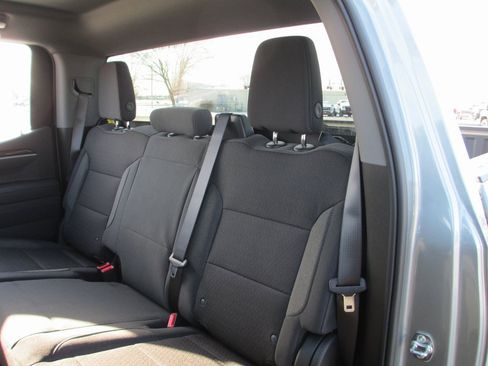 New 2026 GMC Sierra 1500 SLE image 12