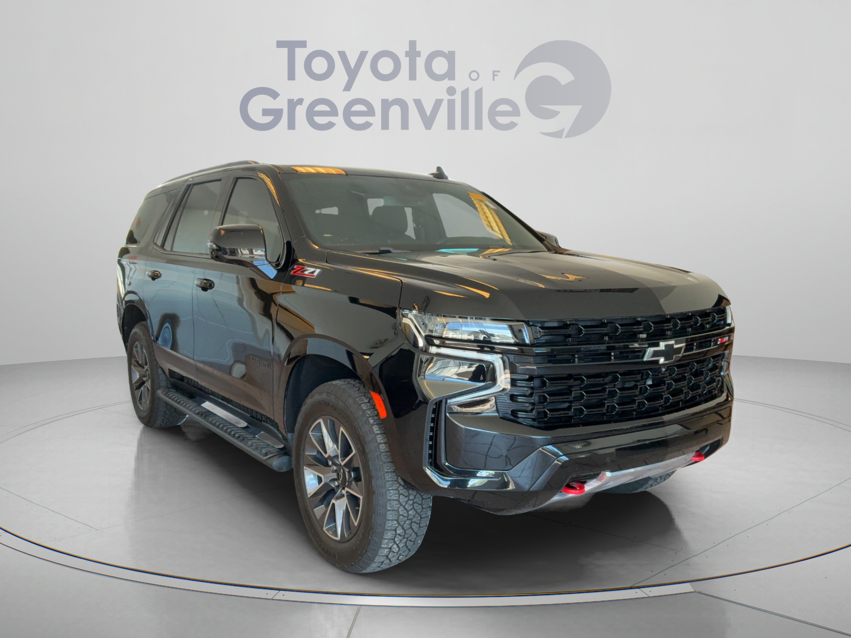 Used 2023 Chevrolet Tahoe Z71 w/ Luxury Package AWD/4WD image 8