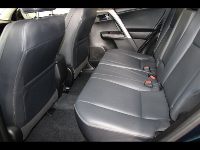 Used 2017 Toyota RAV4 Platinum w/ All Weather Liner Package AWD/4WD image 13