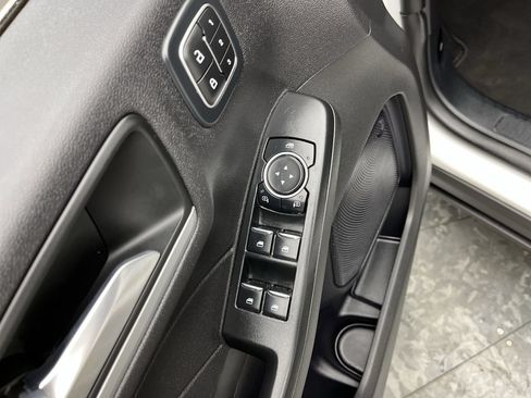Certified 2024 Ford Escape Platinum AWD/4WD image 9