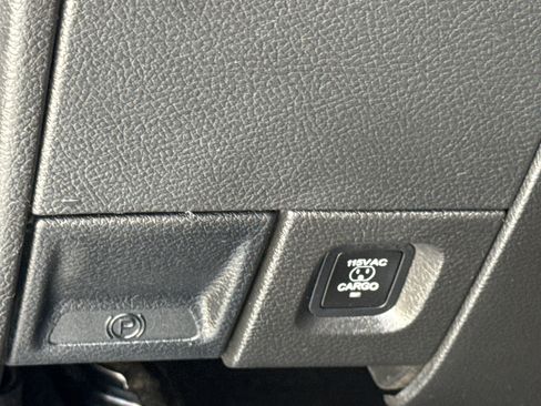 Used 2022 RAM 2500 Laramie AWD/4WD image 26