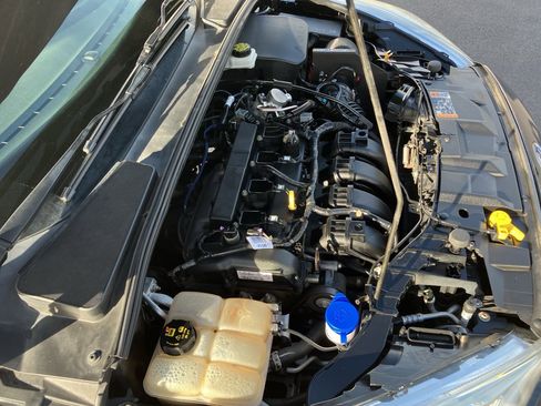 Used 2018 Ford Focus SE image 38