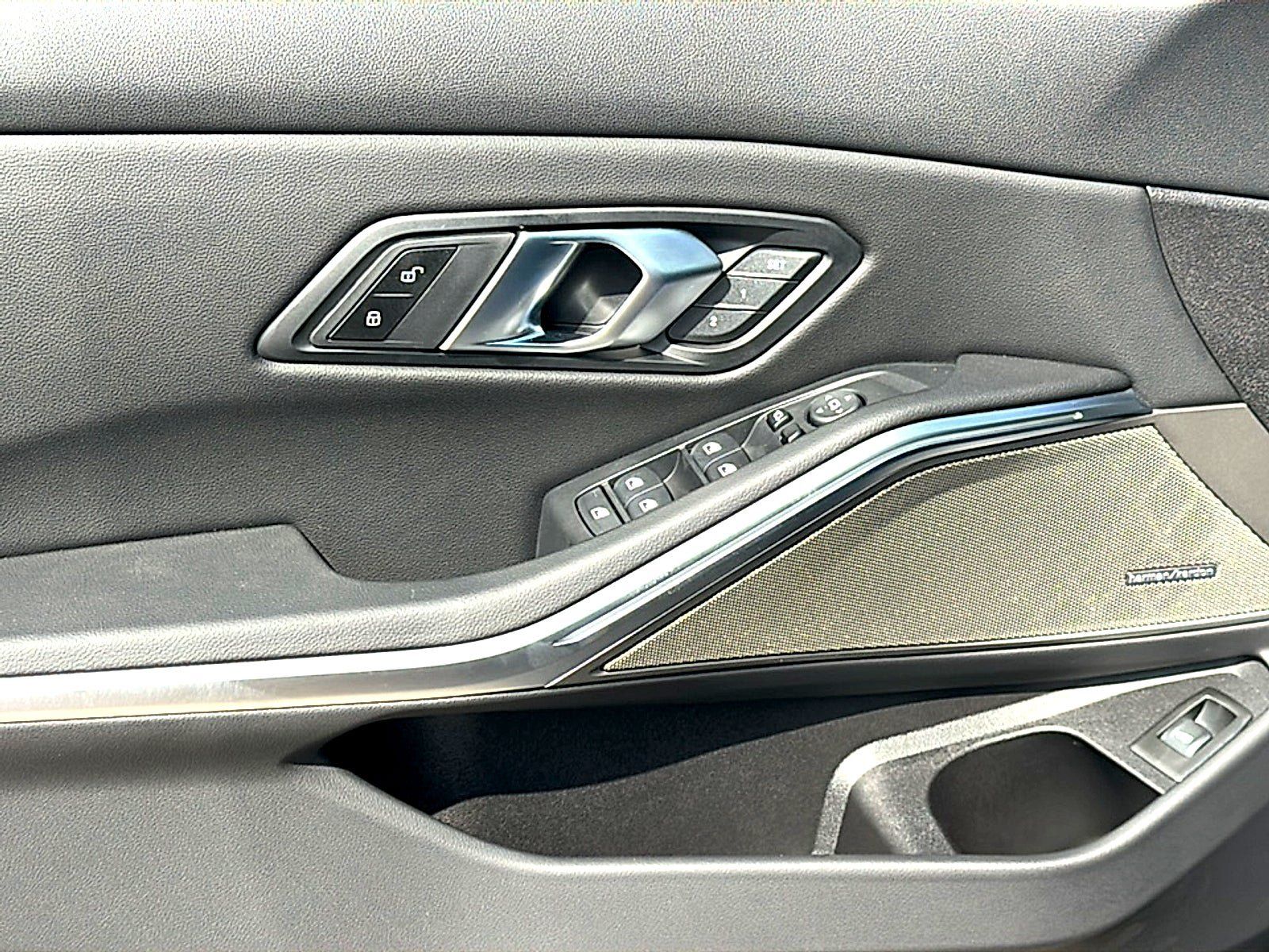 New 2026 BMW 330i Sedan w/ M Sport Package RWD image 14