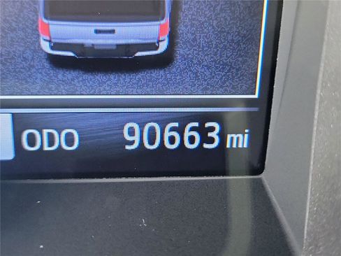 Used 2020 Toyota Tacoma TRD Sport image 26