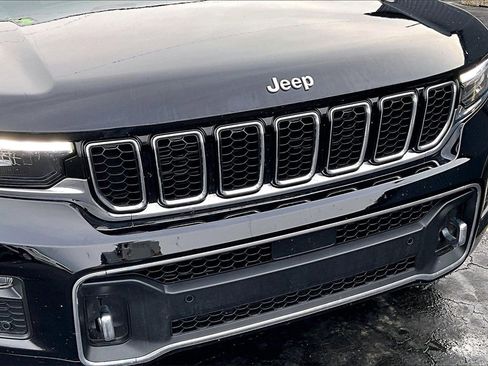 Used 2023 Jeep Grand Cherokee Overland w/ MOPAR Finishing Package image 29