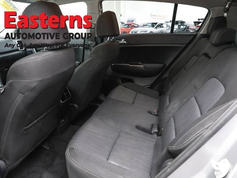 Used 2022 Kia Sportage LX AWD/4WD image 21