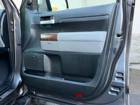 Used 2012 Toyota Tundra Limited w/ Platinum Pkg image 57