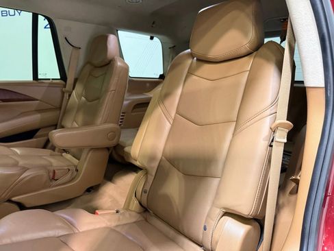 Used 2016 Cadillac Escalade Platinum image 24