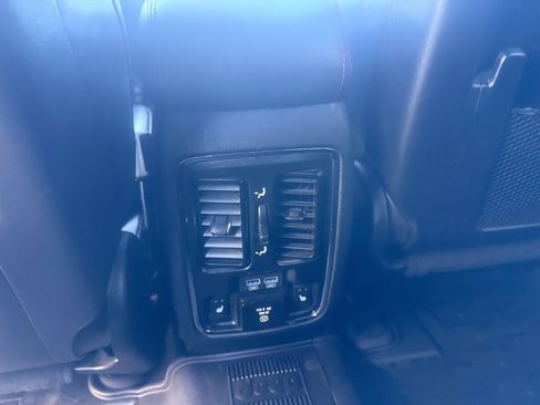 Used 2020 Jeep Grand Cherokee Trailhawk image 16