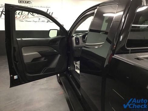 Used 2018 Chevrolet Colorado W/T AWD/4WD image 20