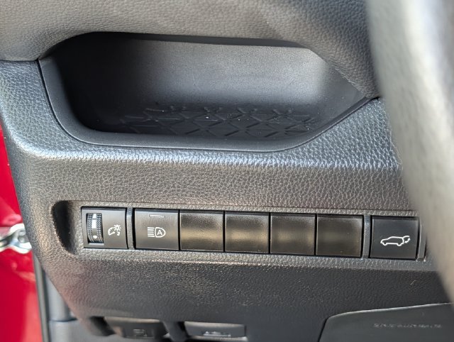 Used 2024 Toyota RAV4 XLE w/ Convenience Package FWD image 23