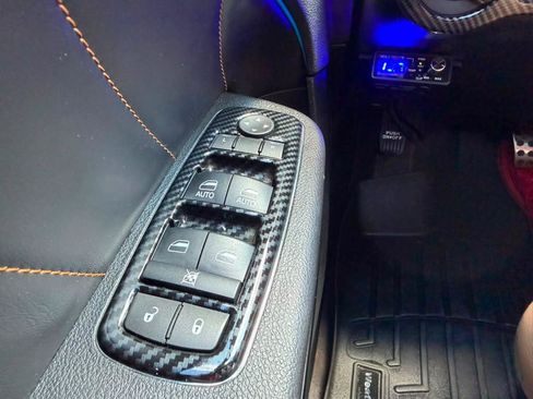 Used 2017 Dodge Charger R/T RWD image 29