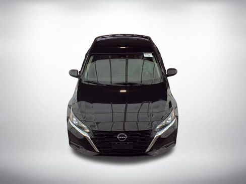 Used 2024 Nissan Altima 2.5 S FWD image 2