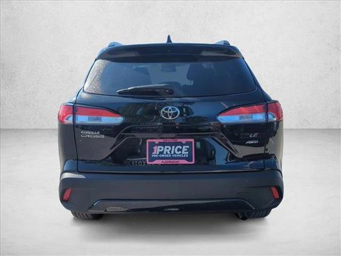 Used 2024 Toyota Corolla Cross LE AWD/4WD image 5