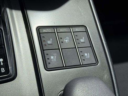 Used 2025 Lexus UX 300h AWD image 24