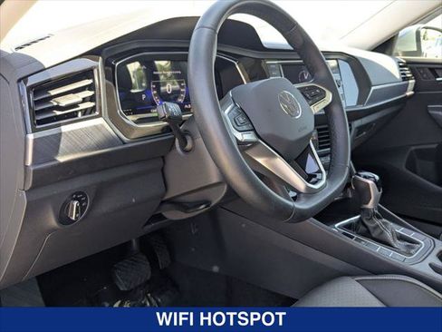 Used 2023 Volkswagen Jetta SE w/ Panoramic Sunroof Package FWD image 12