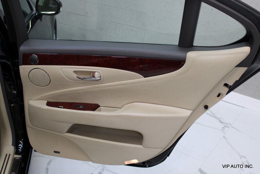 Used 2011 Lexus LS 460 L w/ Luxury Value Edition RWD image 13