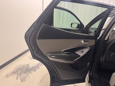 Used 2018 Hyundai Santa Fe Sport AWD/4WD image 19
