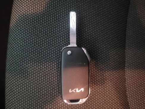 Used 2024 Kia Forte LX image 32