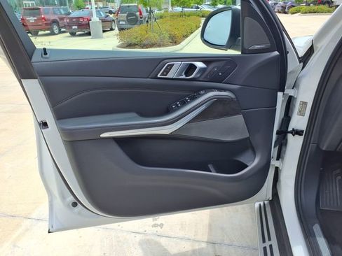 Used 2024 BMW X5 xDrive40i AWD/4WD image 15