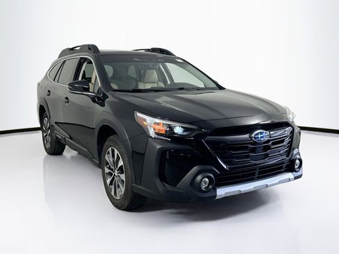 Used 2023 Subaru Outback Limited XT AWD/4WD image 3