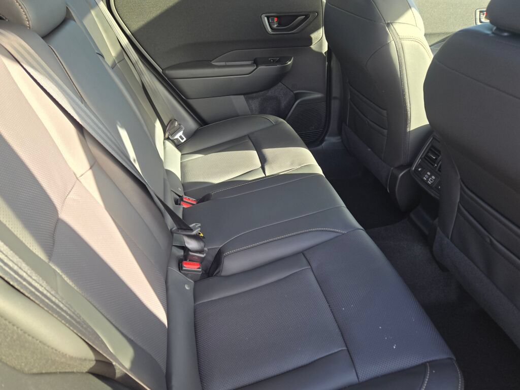 Used 2026 Subaru Outback Limited AWD/4WD image 11