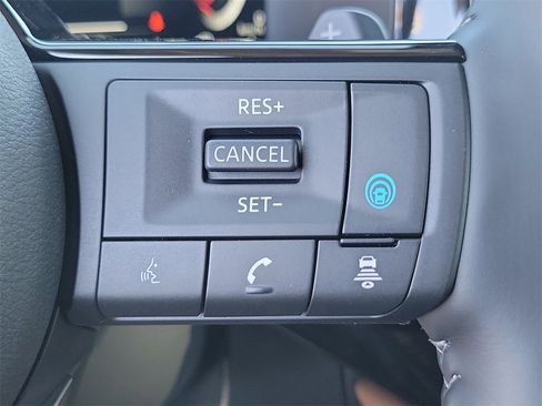 New 2025 Nissan Pathfinder Platinum image 6