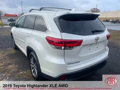 Used 2019 Toyota Highlander XLE image 5