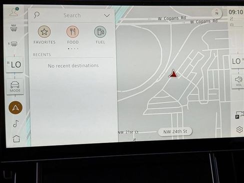 New 2026 Land Rover Range Rover Velar Dynamic SE image 13